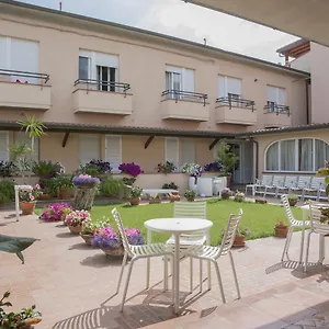 https://hotel-sabrina.it-tuscanyhotel.com